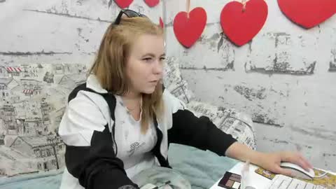 Holly online show from 07.24.26