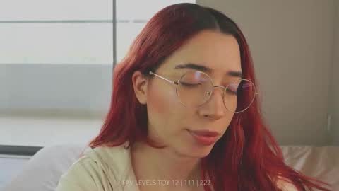 Snapshot of dearnina chatting on 02.11.26 NINA 30OFF online show from 02.11.26