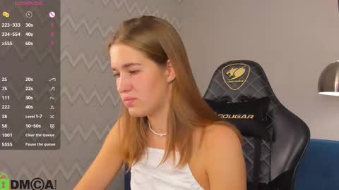 Snapshot of debbie_wools chatting on 09.16.25 Jennifer online show from 09.16.25