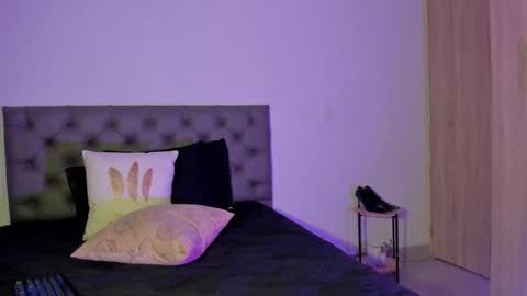 deborah_collins1 online show from 11.21.25