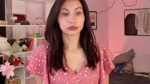 Snapshot of deborahreyes chatting on 07.17.26 Sofia online show from 07.17.26