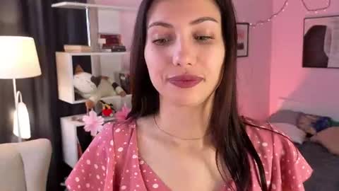 Snapshot of deborahreyes chatting on 07.29.26 Sofia online show from 07.29.26