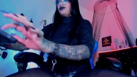 Snapshot of deborahtatto chatting on 10.02.25 Doborah Miss Carter online show from 10.02.25