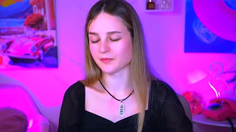 Snapshot of deboralarson chatting on 01.21.25 Debora online show from 01.21.25