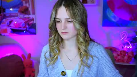 Snapshot of deboralarson chatting on 02.09.25 Debora online show from 02.09.25