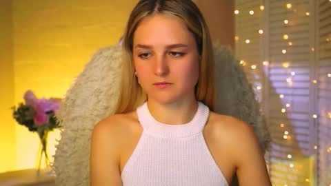 Snapshot of deboralarson chatting on 10.12.25 Debora online show from 10.12.25