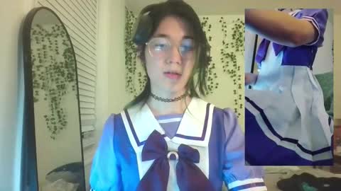 deciduousdoll online show from 11.09.25