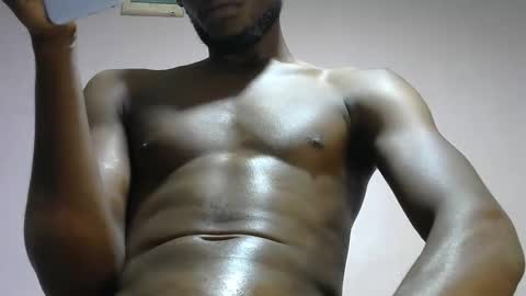 Snapshot of decraze chatting on 10.08.25 decraze online show from 10.08.25