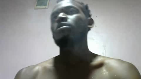 Snapshot of decraze chatting on 10.23.25 decraze online show from 10.23.25