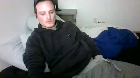 Snapshot of dee4dayz19 chatting on 12.04.25 Dee4dayz online show from 12.04.25