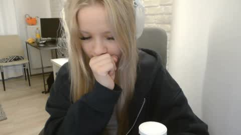 Snapshot of deeannnye chatting on 06.01.26 Amanda online show from 06.01.26