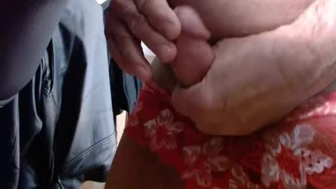 Snapshot of deeperjohnny chatting on 11.04.25 deeperjohnny online show from 11.04.25