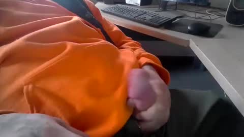 Snapshot of deepstrokes25 chatting on 02.04.25 deepstrokes25 online show from 02.04.25