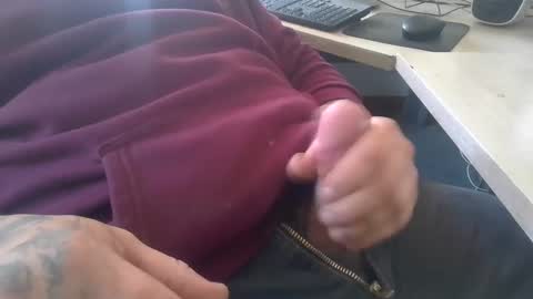 Snapshot of deepstrokes25 chatting on 02.20.25 deepstrokes25 online show from 02.20.25