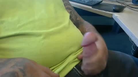 Snapshot of deepstrokes25 chatting on 10.02.25 deepstrokes25 online show from 10.02.25