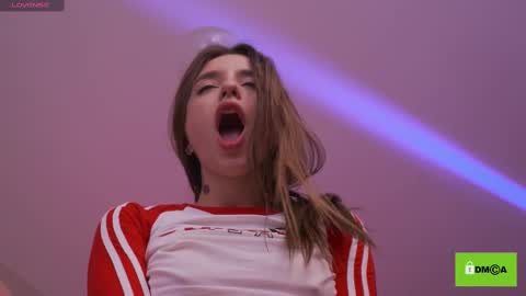 Snapshot of deeptalkss_ chatting on 02.12.25 Eva online show from 02.12.25