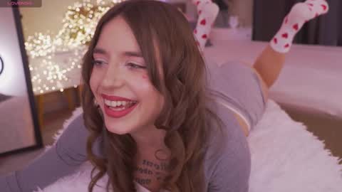 Snapshot of deeptalkss_ chatting on 02.14.25 Eva online show from 02.14.25