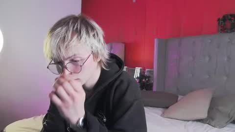 Snapshot of deficitt chatting on 12.22.24 deficitt online show from 12.22.24