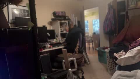 Snapshot of degeneratesaint chatting on 01.19.25 Tori online show from 01.19.25