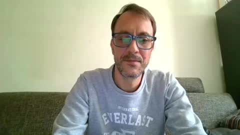 Snapshot of degrandis chatting on 06.11.26 Luka Magic online show from 06.11.26
