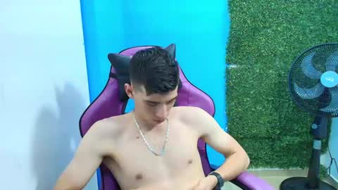 Snapshot of deiby_baby chatting on 02.01.25 DEIBY online show from 02.01.25