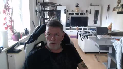 deinprinz2312 online show from 02.19.26