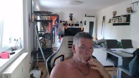 Snapshot of deinprinz2312 chatting on 06.23.26 deinprinz2312 online show from 06.23.26