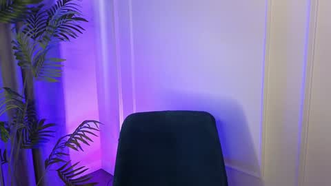 Snapshot of deiri_destiny chatting on 12.05.24 sexy bimbo little kitty asian misstress quen princes sexy girl you can just call me pleasure online show from 12.05.24