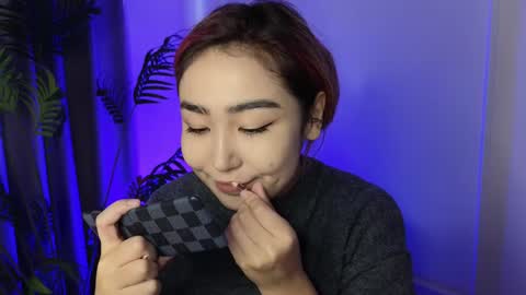 Snapshot of deiri_destiny chatting on 12.12.24 sexy bimbo little kitty asian misstress quen princes sexy girl you can just call me pleasure online show from 12.12.24