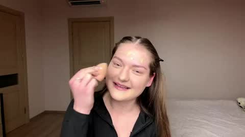 Mila online show from 04.10.26