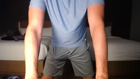 delicioso4u online show from 10.31.25