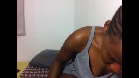 Snapshot of deliciousbabe01 chatting on 05.10.26 EVAH online show from 05.10.26