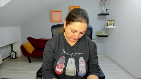 Snapshot of deliciouslolly chatting on 01.19.26 DeliciousLolly online show from 01.19.26