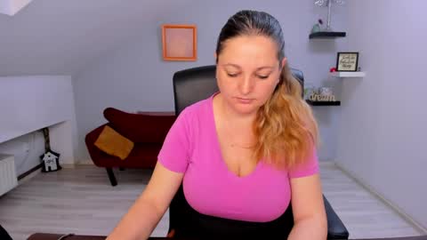 Snapshot of deliciouslolly chatting on 04.09.26 DeliciousLolly online show from 04.09.26