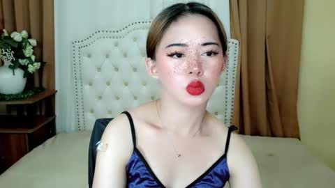 Sophie online show from 04.30.26
