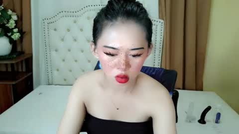 Sophie online show from 06.05.26