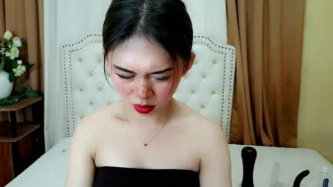 Sophie online show from 06.16.26