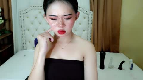 Sophie online show from 06.23.26