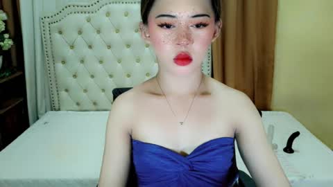 Sophie online show from 07.20.26