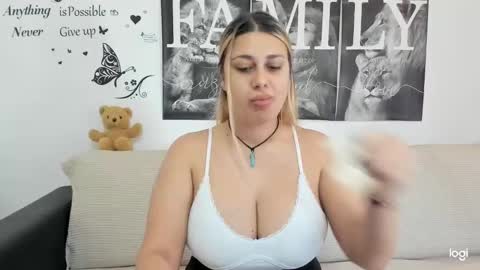 Snapshot of delightfulannemistress chatting on 12.15.24 delightfulannemistress online show from 12.15.24