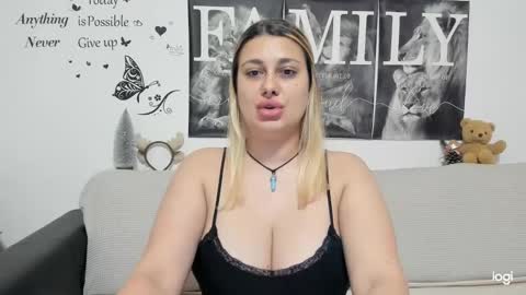 Snapshot of delightfulannemistress chatting on 12.23.24 delightfulannemistress online show from 12.23.24