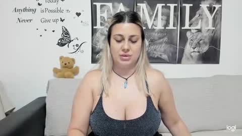 Snapshot of delightfulannemistress chatting on 01.12.25 delightfulannemistress online show from 01.12.25