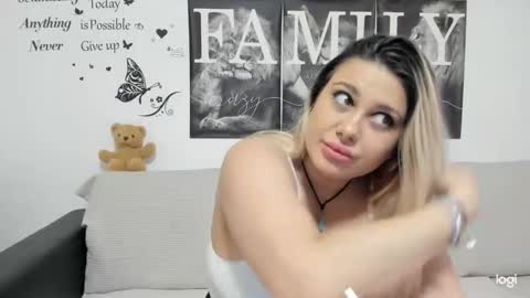 Snapshot of delightfulannemistress chatting on 02.15.25 delightfulannemistress online show from 02.15.25