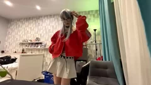 Mila online show from 11.15.25