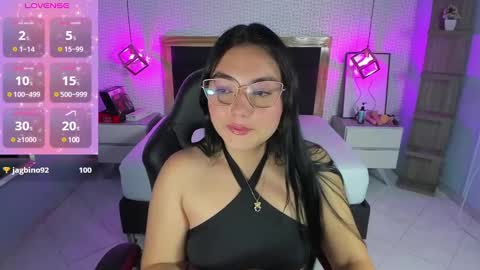 Snapshot of delilaquinn chatting on 03.08.25 delilaquinn online show from 03.08.25