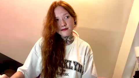 Snapshot of dellastraley chatting on 07.23.26 Aneka online show from 07.23.26