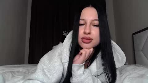 Snapshot of delly_love chatting on 10.11.25 delly_love online show from 10.11.25