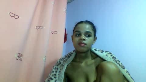 Snapshot of delphineee chatting on 03.26.26 delphine online show from 03.26.26