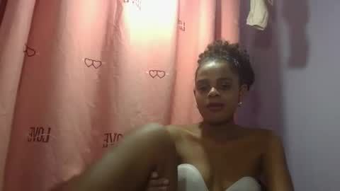 Snapshot of delphineee chatting on 04.07.26 delphine online show from 04.07.26