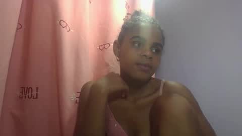 Snapshot of delphineee chatting on 04.14.26 delphine online show from 04.14.26